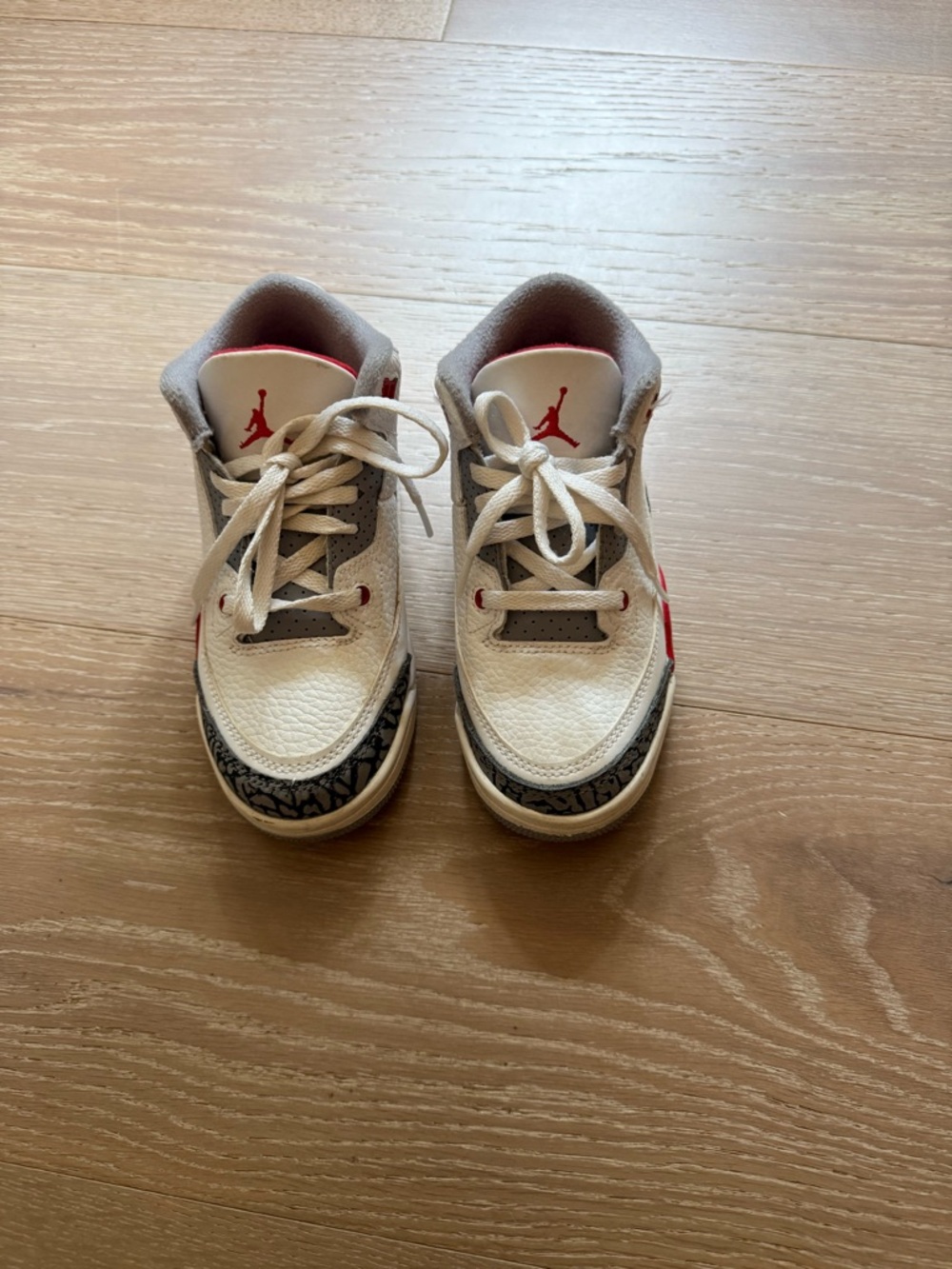 Nike Air Jordan Retro Kids Sneakers - White with Grey & Red